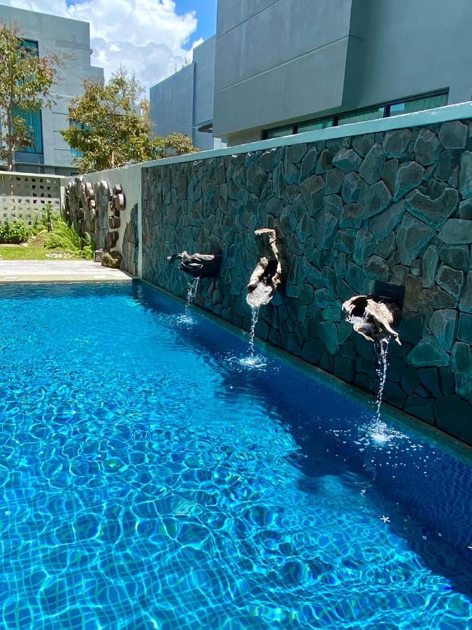 Ikiru 18 Private Saltwater Pool Villa, 3 Ensuite Br, Outdoor Bbq, 5 Mins To Beach Pantai Cenang  Exteriör bild