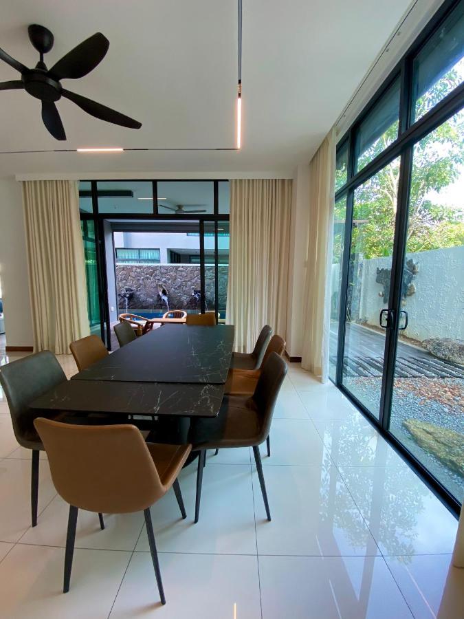 Ikiru 18 Private Saltwater Pool Villa, 3 Ensuite Br, Outdoor Bbq, 5 Mins To Beach Pantai Cenang  Exteriör bild