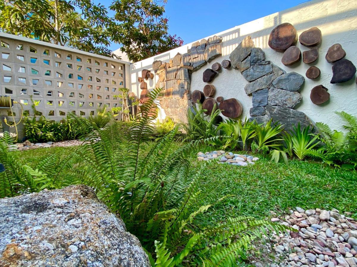 Ikiru 18 Private Saltwater Pool Villa, 3 Ensuite Br, Outdoor Bbq, 5 Mins To Beach Pantai Cenang  Exteriör bild