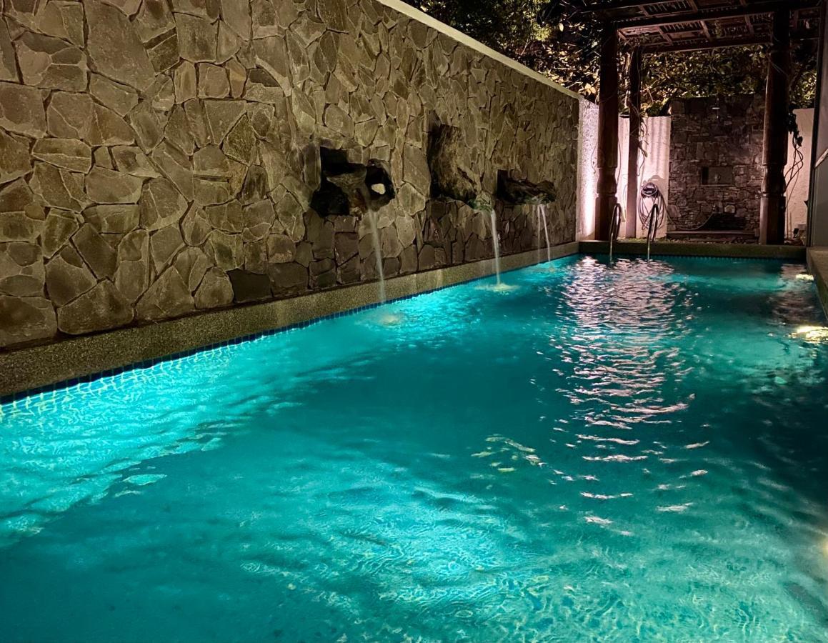 Ikiru 18 Private Saltwater Pool Villa, 3 Ensuite Br, Outdoor Bbq, 5 Mins To Beach Pantai Cenang  Exteriör bild