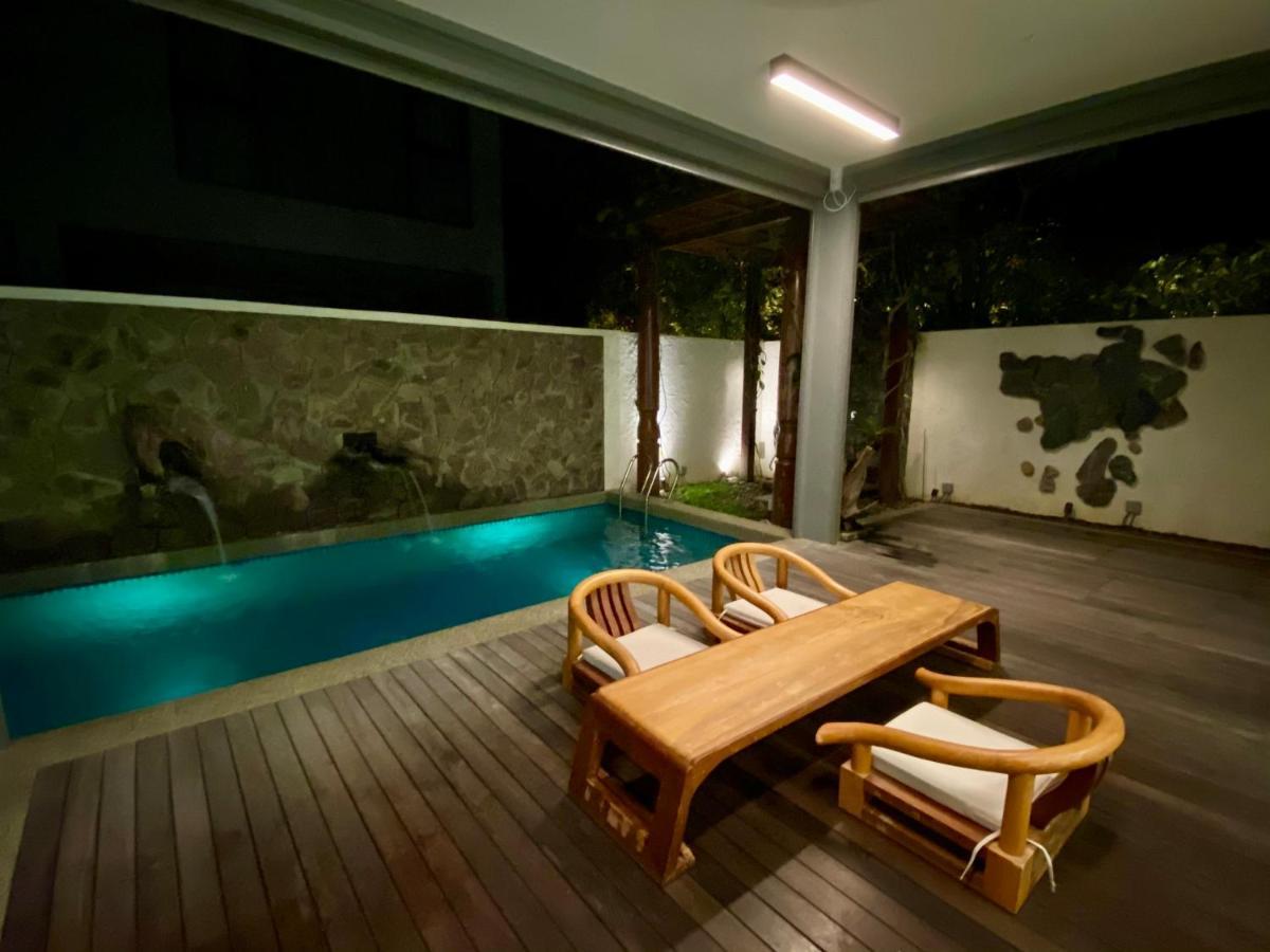 Ikiru 18 Private Saltwater Pool Villa, 3 Ensuite Br, Outdoor Bbq, 5 Mins To Beach Pantai Cenang  Exteriör bild