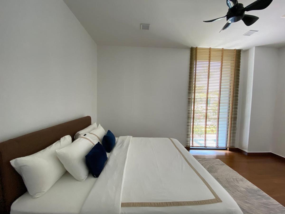 Ikiru 18 Private Saltwater Pool Villa, 3 Ensuite Br, Outdoor Bbq, 5 Mins To Beach Pantai Cenang  Exteriör bild