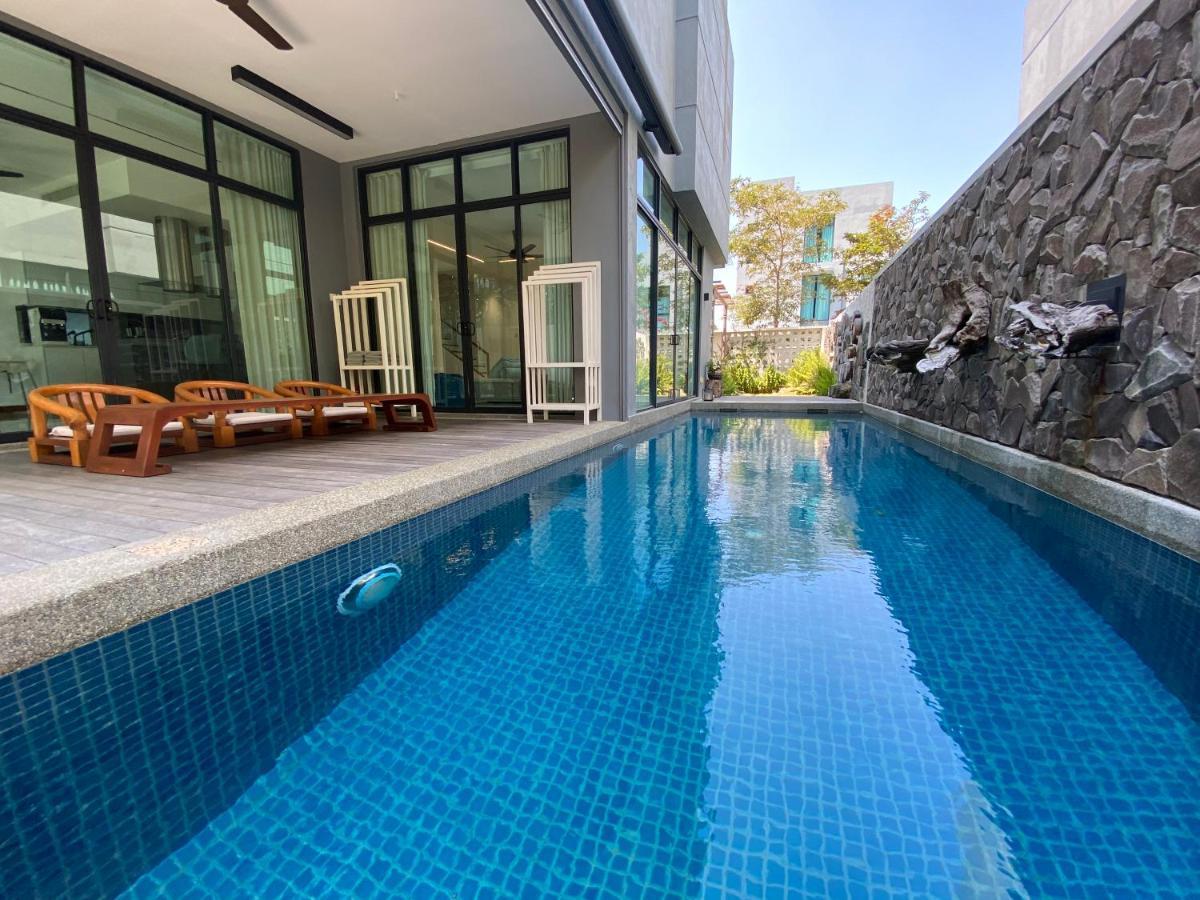 Ikiru 18 Private Saltwater Pool Villa, 3 Ensuite Br, Outdoor Bbq, 5 Mins To Beach Pantai Cenang  Exteriör bild