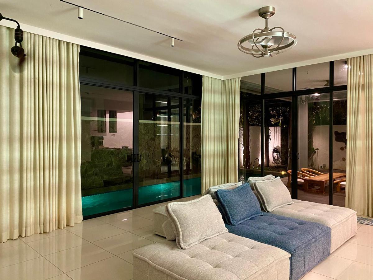 Ikiru 18 Private Saltwater Pool Villa, 3 Ensuite Br, Outdoor Bbq, 5 Mins To Beach Pantai Cenang  Exteriör bild