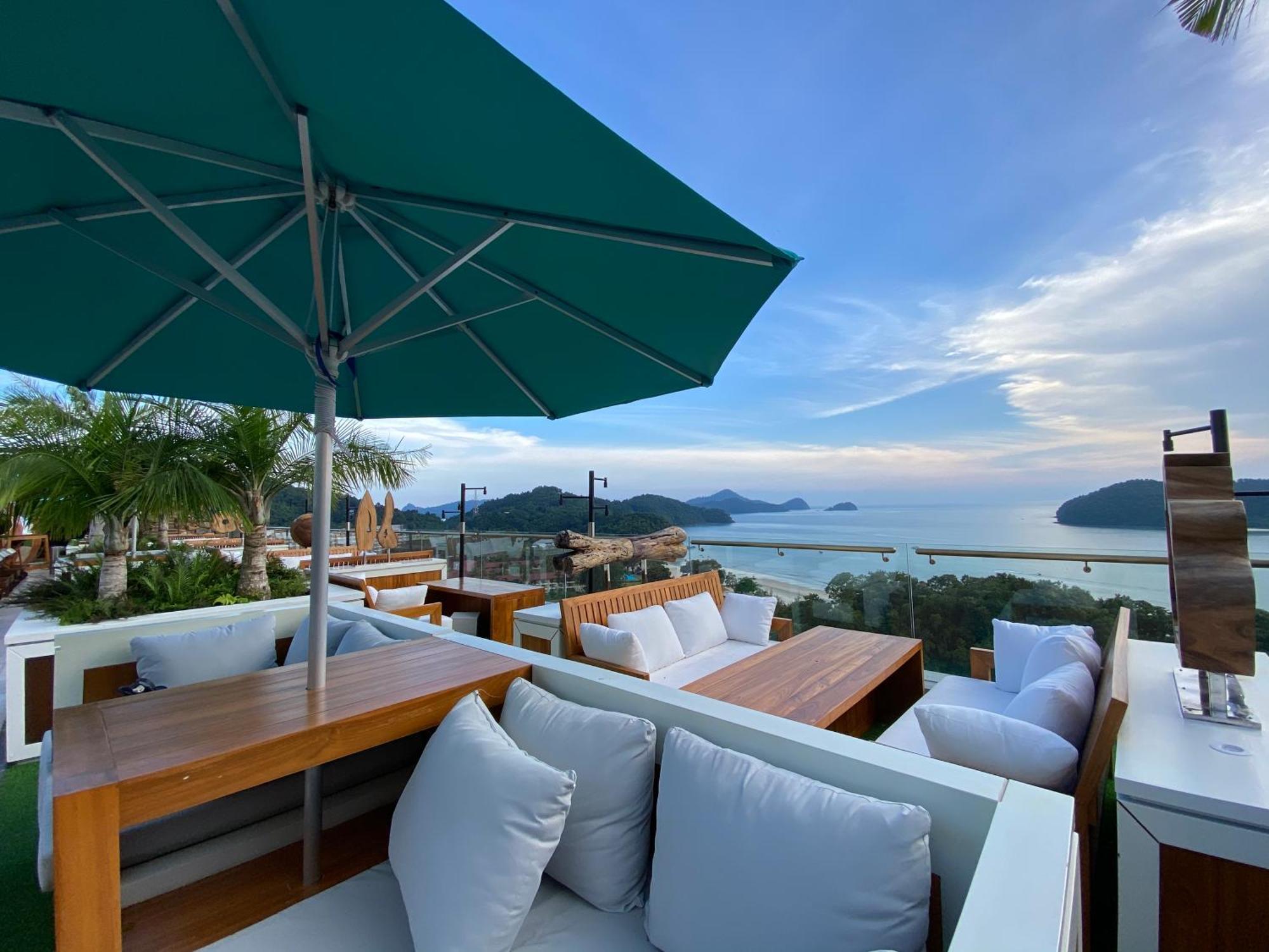 Ikiru 18 Private Saltwater Pool Villa, 3 Ensuite Br, Outdoor Bbq, 5 Mins To Beach Pantai Cenang  Exteriör bild